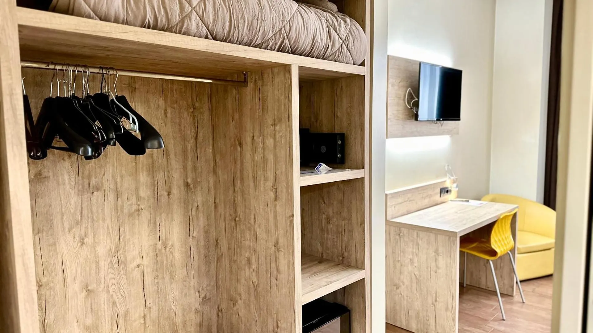Hotel Giacosa Mediolan 3*,