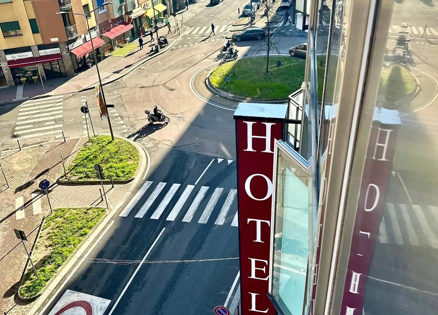 Hotel Giacosa Milan 3*,  Italy